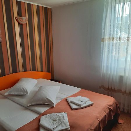 Pensiunea D&D Făgăraş Quarto foto